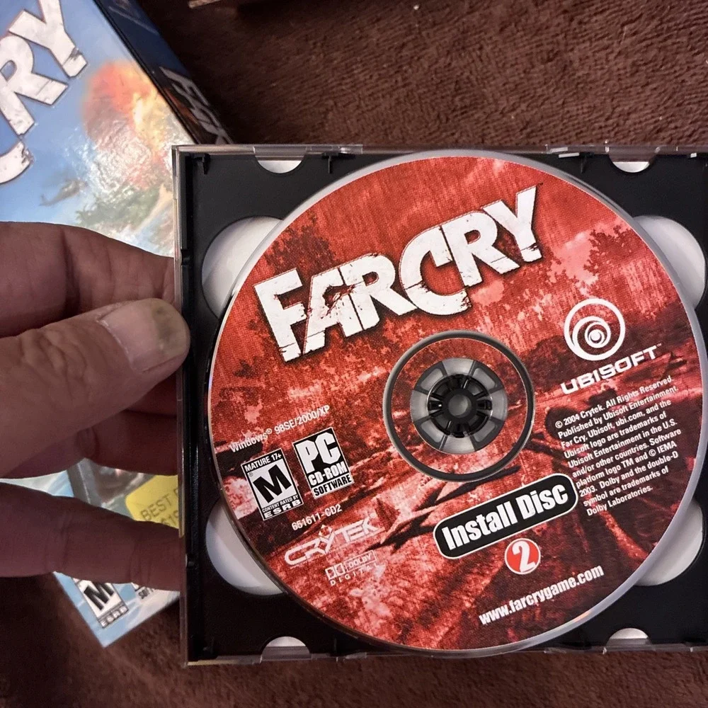 Far Cry - PC CD-ROM Windows CIB Ubisoft With Box 5 Disc And Manual Complete
